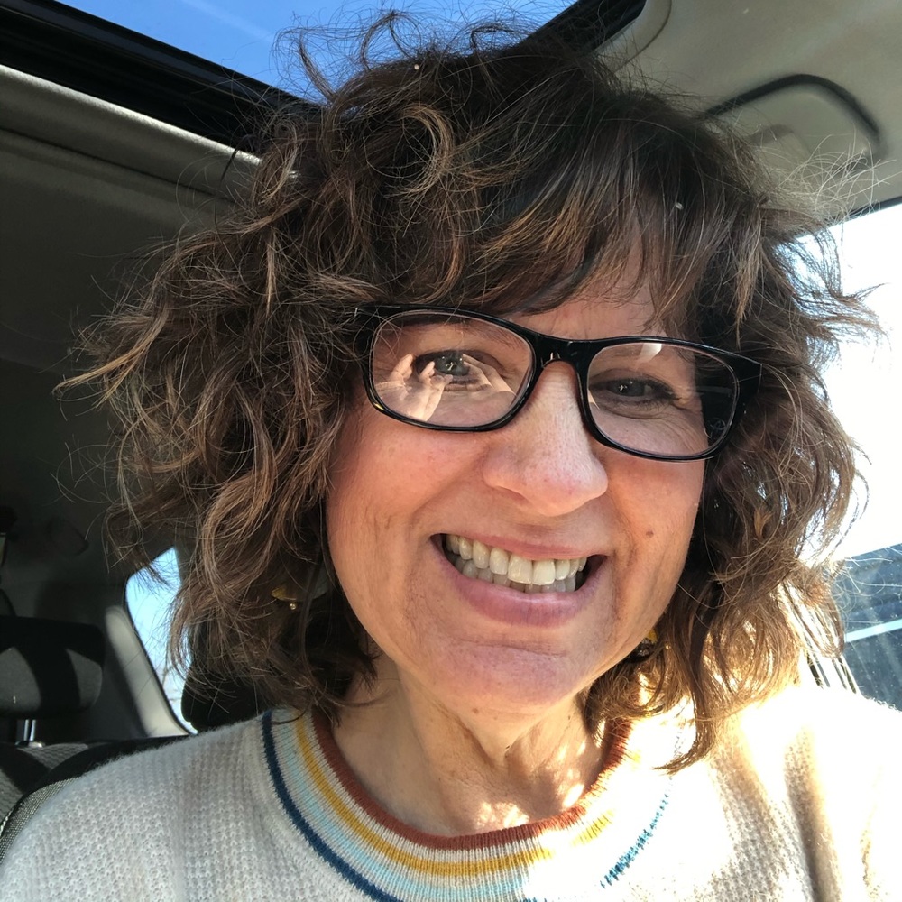 Meet your Posher, Lisa